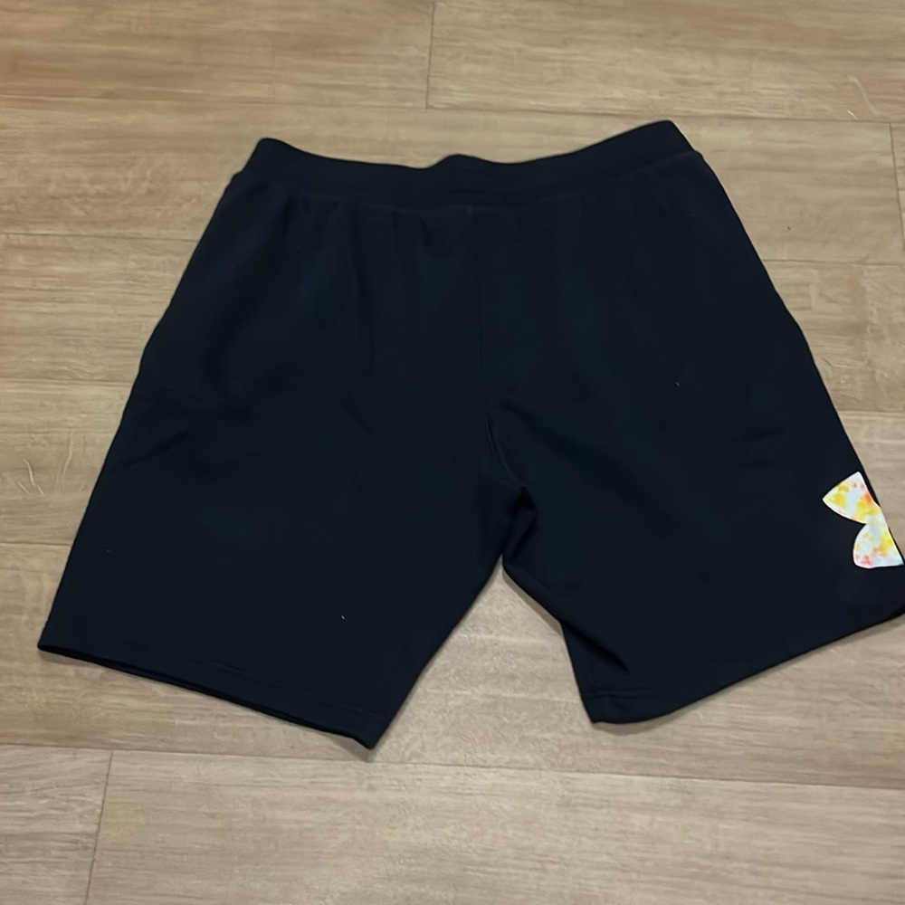 Under Armour Fleece Shorts - Picture 2 of 2